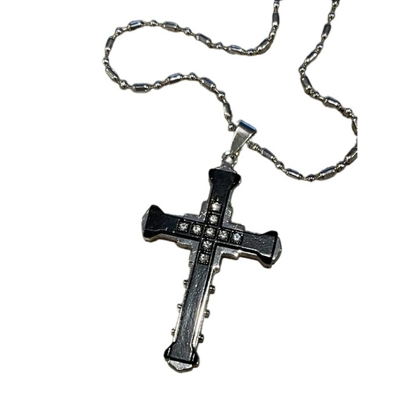 Mens Steel Cross Pendant Necklace 20 inch chain - Picture 2 of 8